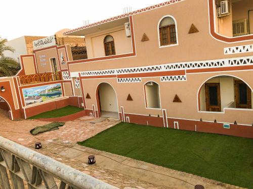 Abu Simbel Bed & Breakfast | Sharty Hotel