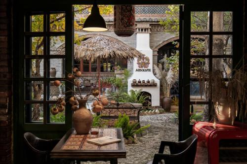 Jianchuan County Hotel | Shaxi absolute art absolute B & B