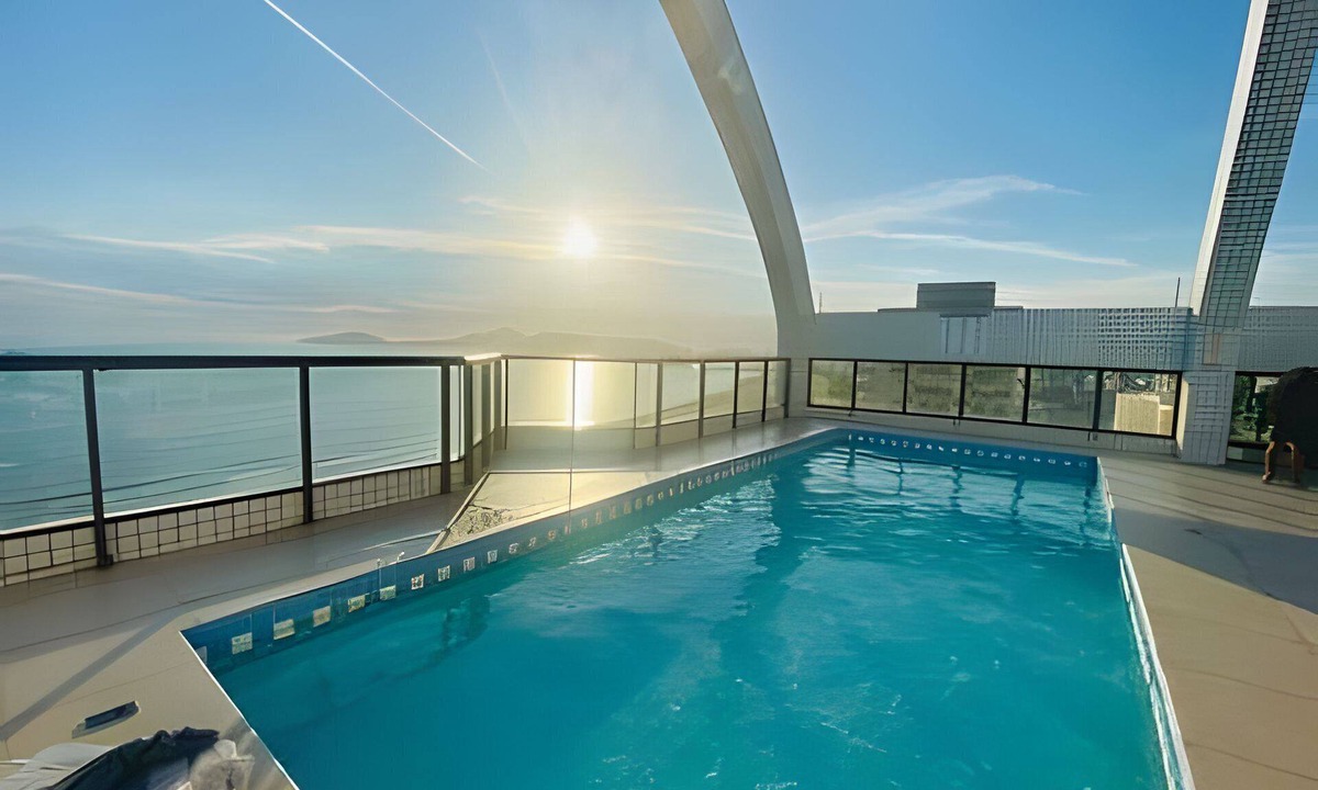 Boqueirao Apartment | SHB - Charming Apartment with Ocean Pool and Wi-Fi