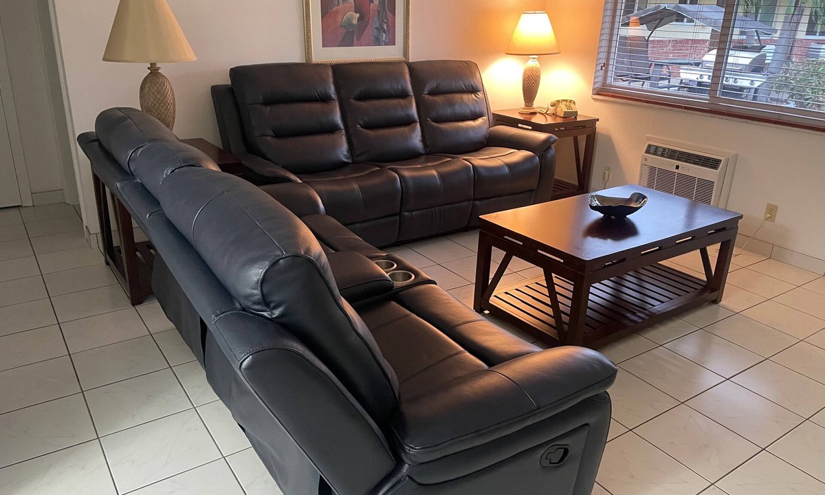 Hollywood Lakes Hotel | Shell Motel