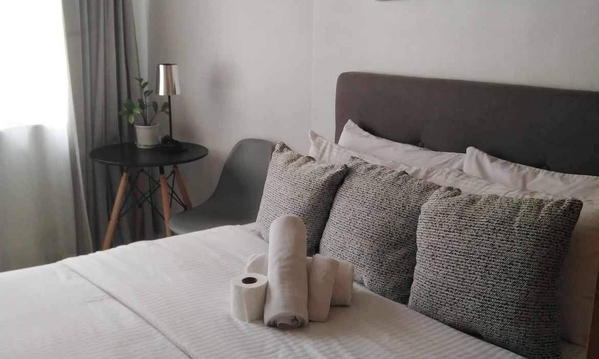 Barangay 76 Condo | Shell Residences 3rd floor 1BR MOA Pasay city by darpm