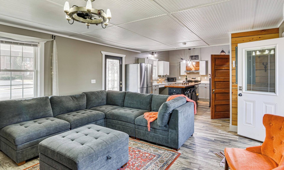 Broadway House | Shenandoah Valley Retreat: Hike, Fish & Explore!