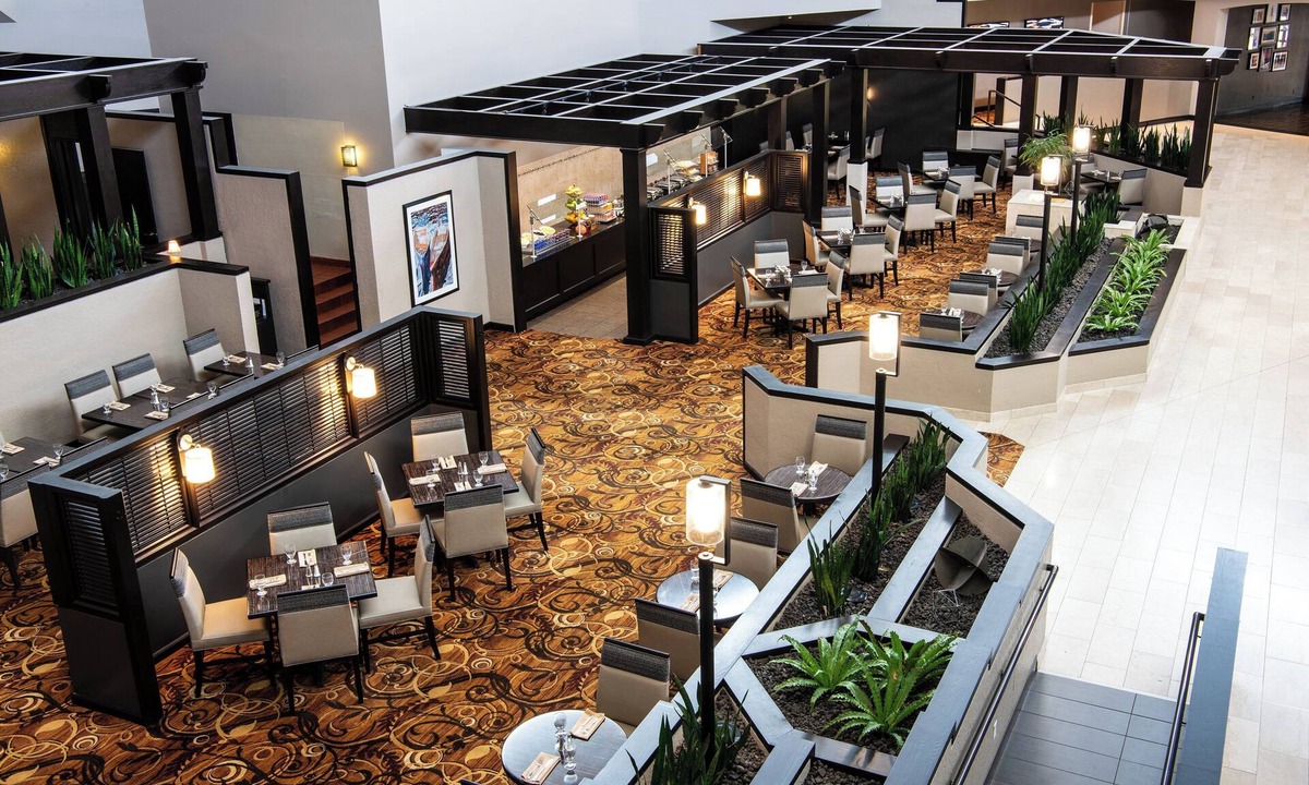 Minnetonka Hotel | Sheraton Minneapolis West Hotel