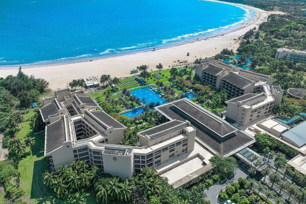 Wanning Hotel | Sheraton Shenzhou Peninsula Resort