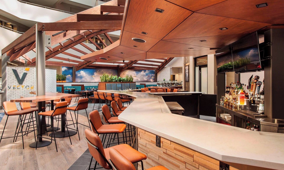Primos Secane Hotel | Sheraton Suites Philadelphia Airport