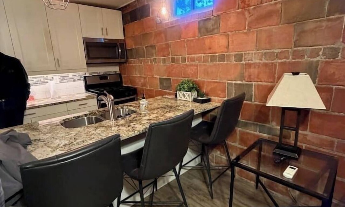 Sherman Hill Apartment | Sherman Hill Hide-a-way