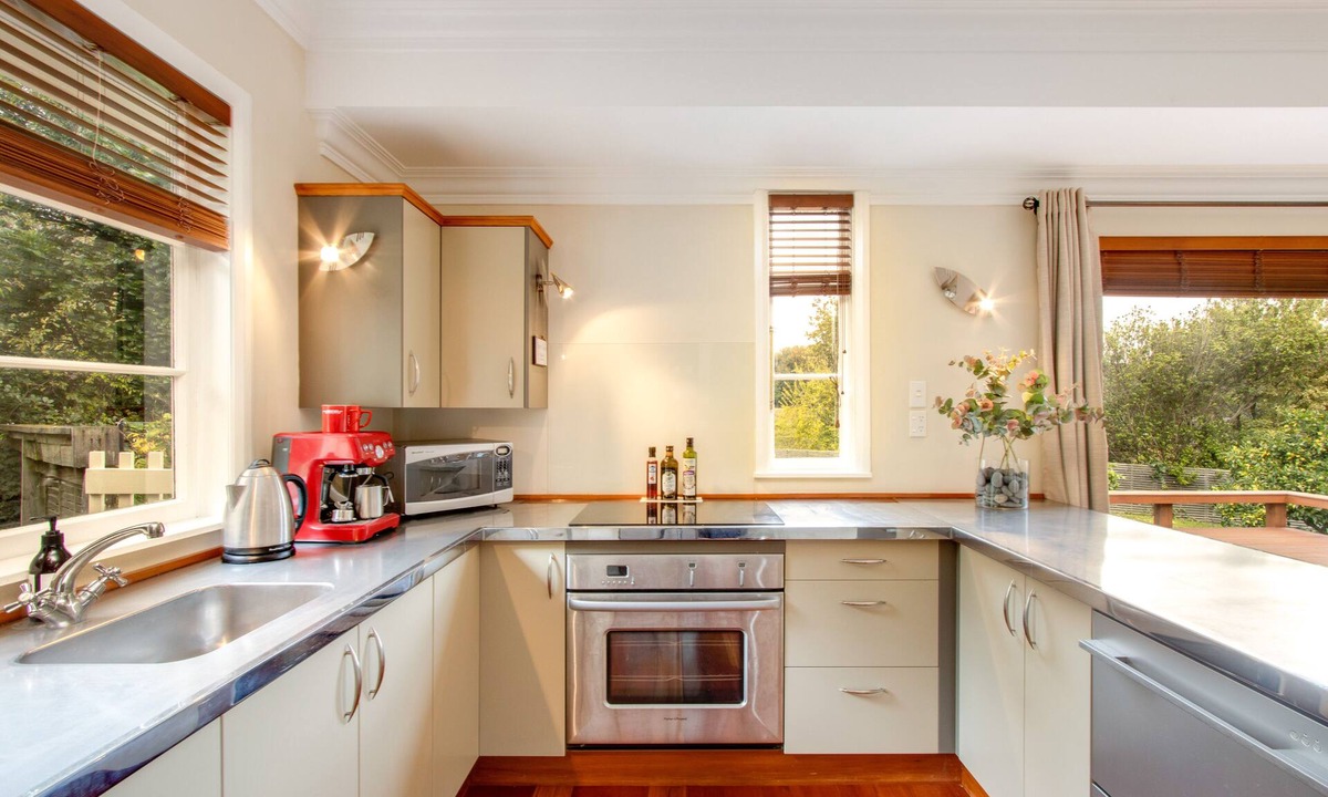 Havelock North House | Sherri's Abode - Havelock North Holiday Home