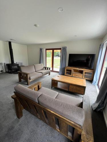 Hanmer Springs House | Sherwood Ranch Cottages - 405 Woodbank Road