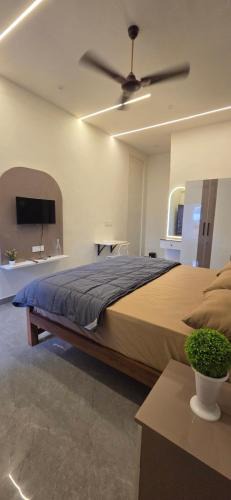 Sullia Bed & Breakfast | Shibira