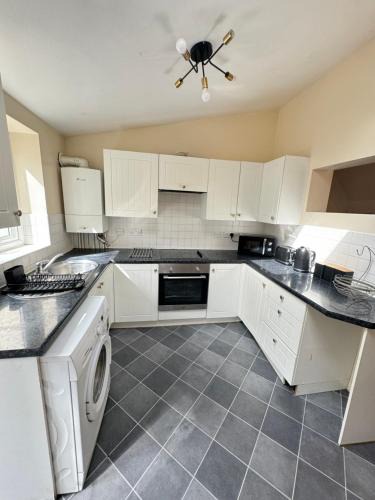 Gillingham Villa | Shine Lodge