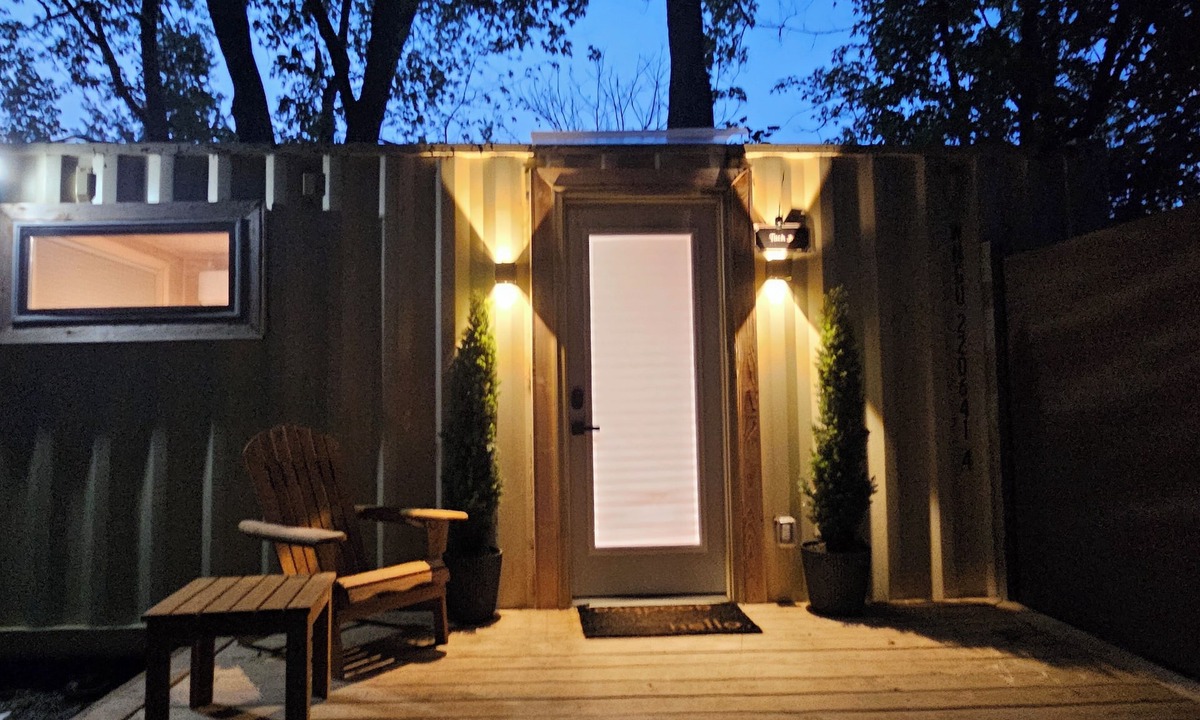 Lexington Cabin | Shipping Container Cabin