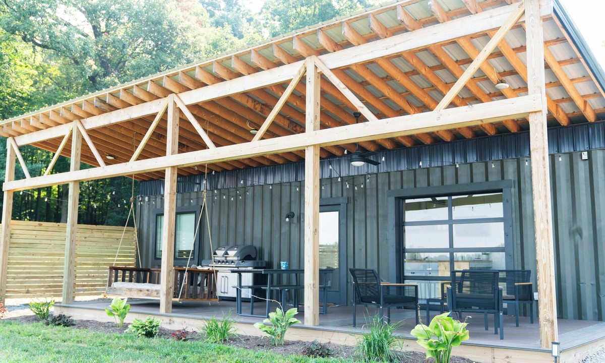 Sugarcreek House | Shipping Container in Amish Country