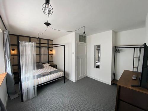Girvan House | Shore Cottage