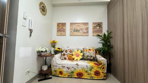 Barangay 76 Hotel | Shore Residence
