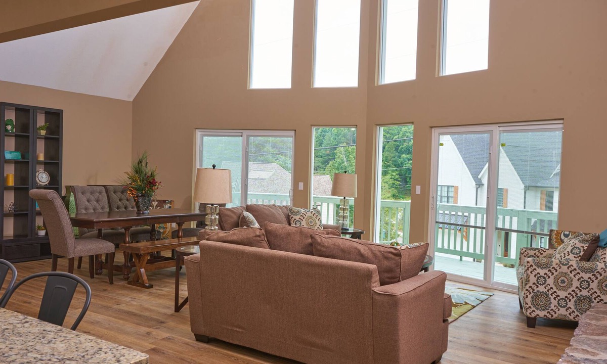 Bal Habor Ski Chalet | Shoreline View Corporate Rental - Close to I-75 & Downtown "Nooga