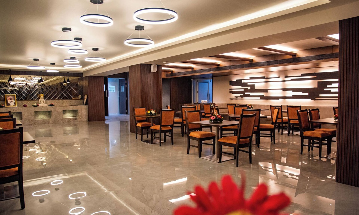 Gandhinagar Hotel | Siara Styles Amba Suites