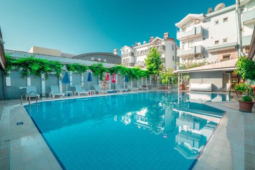 Side Apartment | Side Orientt Apartments