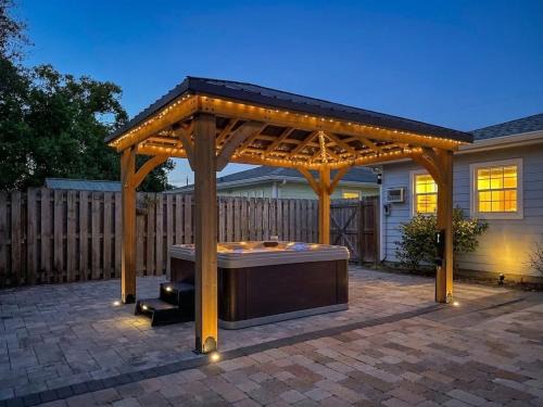 Ridge Wood Heights House | Siesta Key Paradise