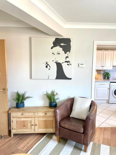 Swindon Apartment | Signal Rest