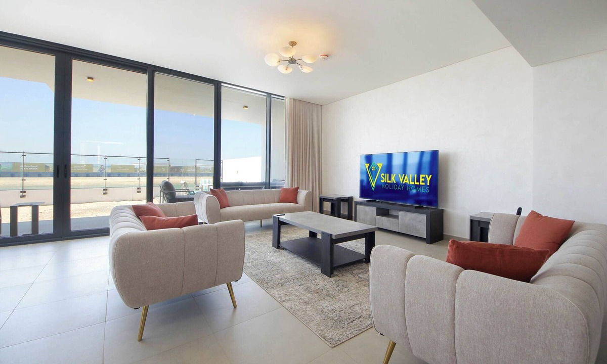 Al Hamriya Villa | Silk Valley - Beachfront 4B near Al Hamriyah with private beach access