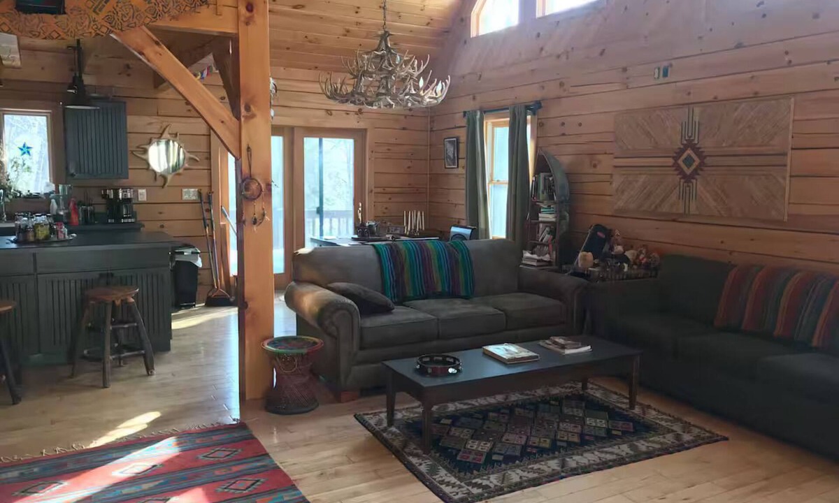 Keene Cabin | Silver Bear Cabin, 15 minutes from Whiteface!