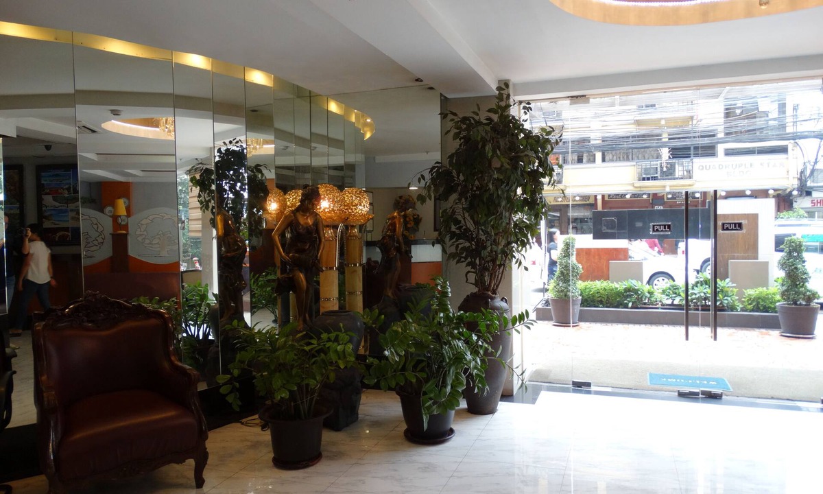 Ermita Hotel | Silver Oaks Suite Hotel