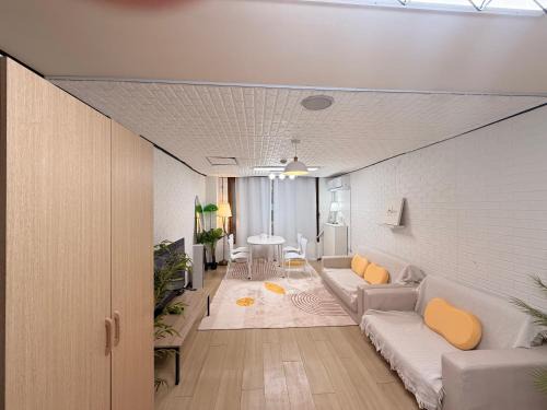 Seocho-dong Apartment | Silver Studio 901