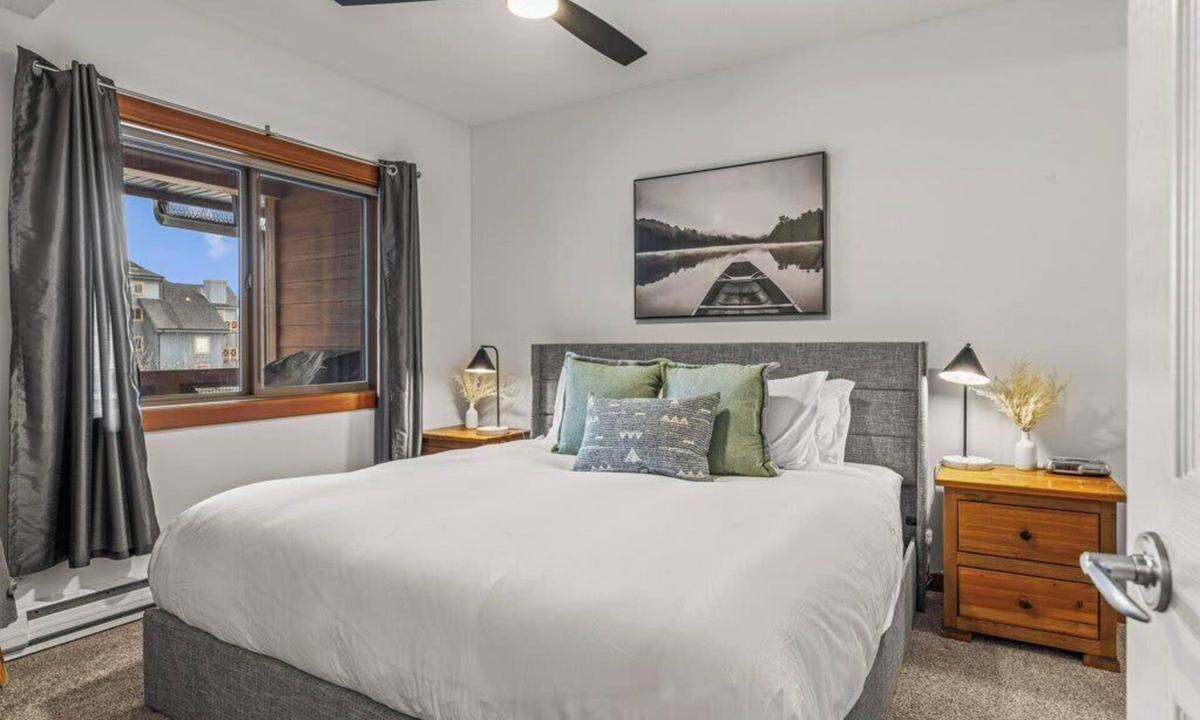 Canmore Condo | Silverhorn Hydeaway at The Crossing