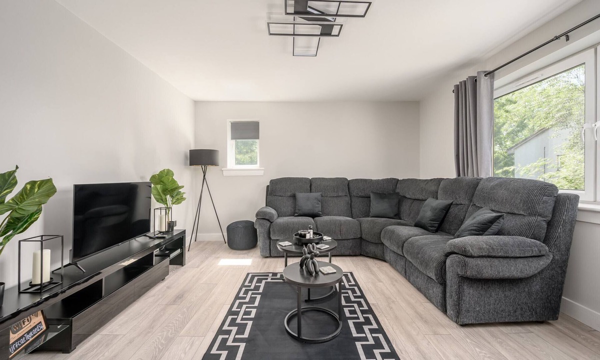 Ellemford Apartment | Silverknowes 2 Bedroom Apartment - Edinburgh