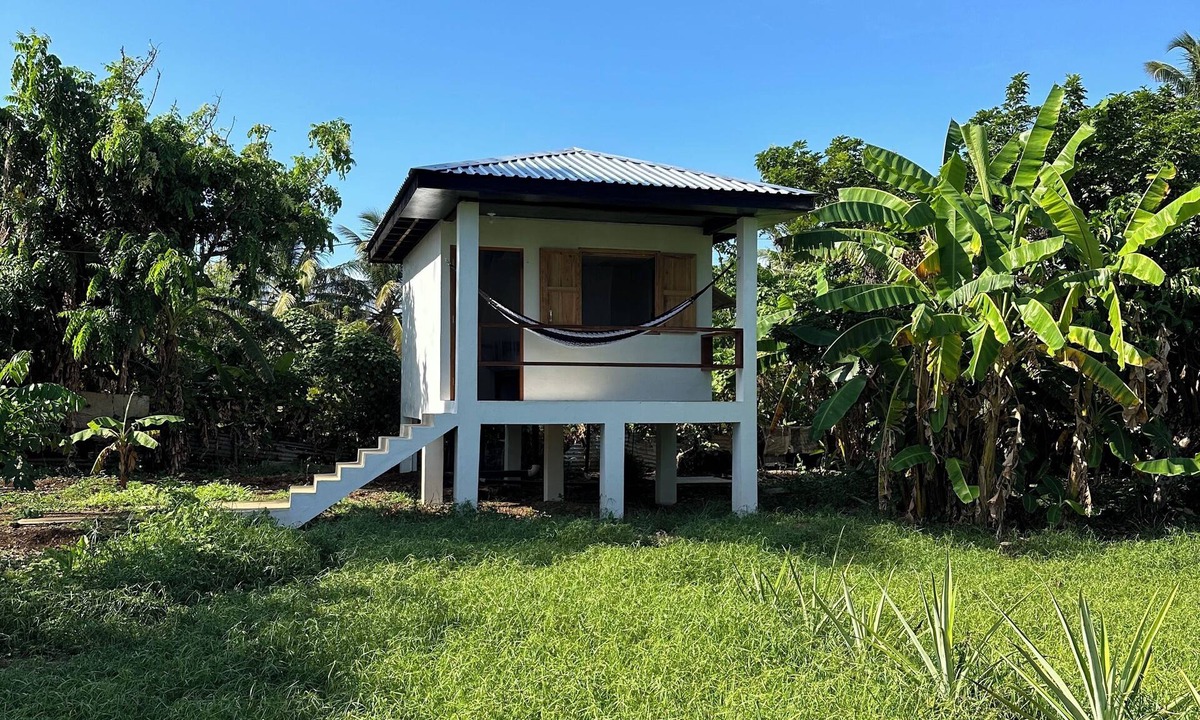 Corn Island House | Silversands retreat cabana