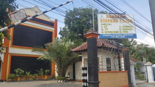 Cepu Hotel | Simpang Tujuh