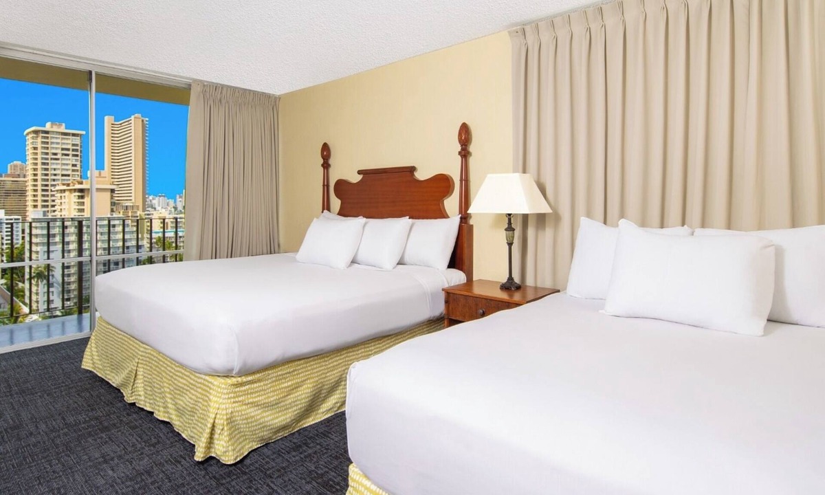 Waikiki Hotel | Simple Stay at a Great Price! Sky View Unit with Kitchen, Outdoor Pool