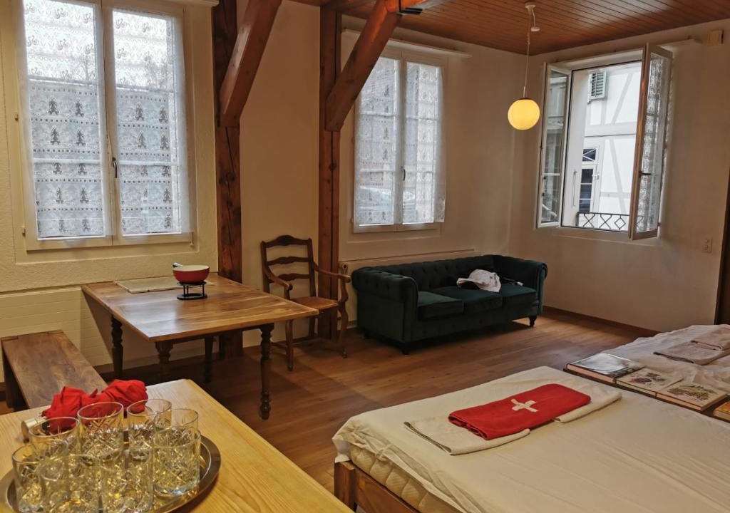 Burgdorf Apartment | Simple Studio 36m2 in the Center of Burgdorf private Parking SMALL BATHROOM