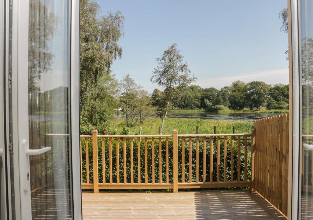 Castle Douglas Apartment | Simply Suite