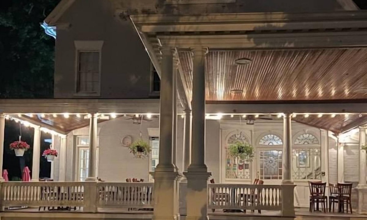 Simsbury Center Bed & Breakfast | Simsbury 1820 House