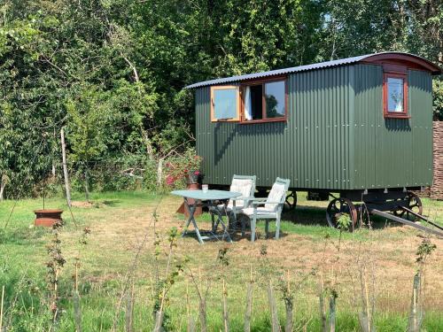Emsworth House | Sindles Farm