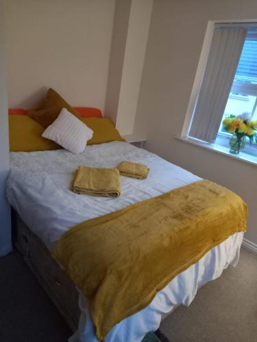 Walsall House | Single guest room in Walsall