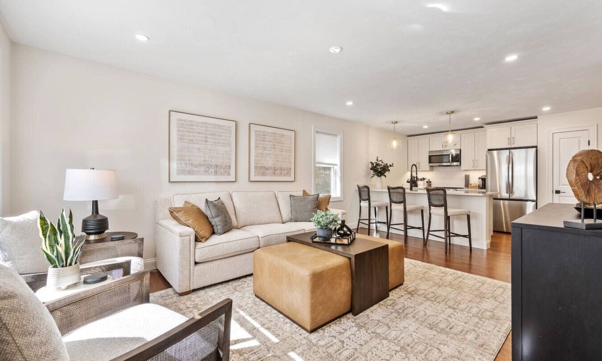 Auburn House | Single Level 2BR Townhouse with Private Garage in Auburn, MA - 4mi to Worcester