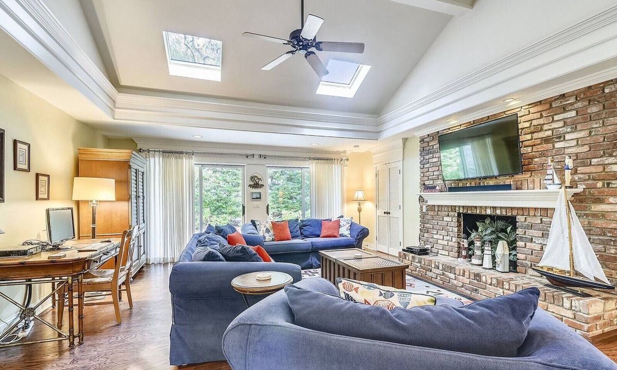 Heritage Woods House | Single Level, 4BR Home with FREE Spa Heat April - October!