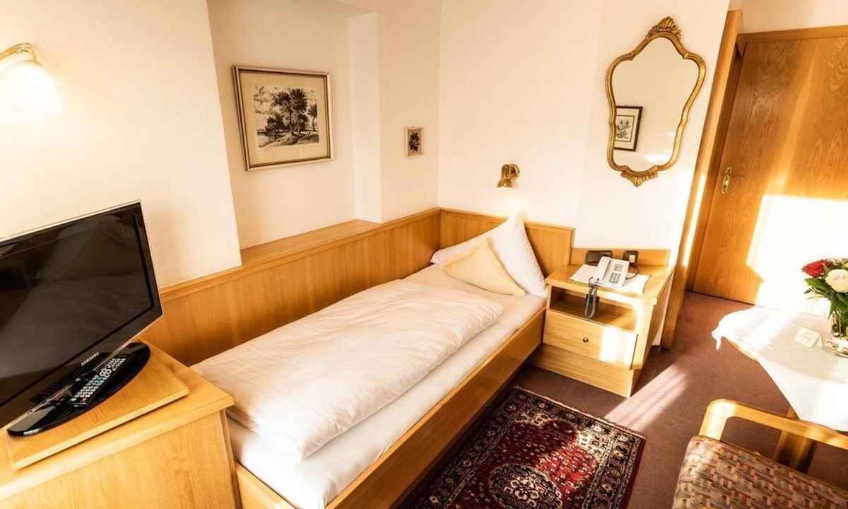 Seefeld in Tirol House | Single room Comfort D - Overnight stay short stay - Hotel Helga