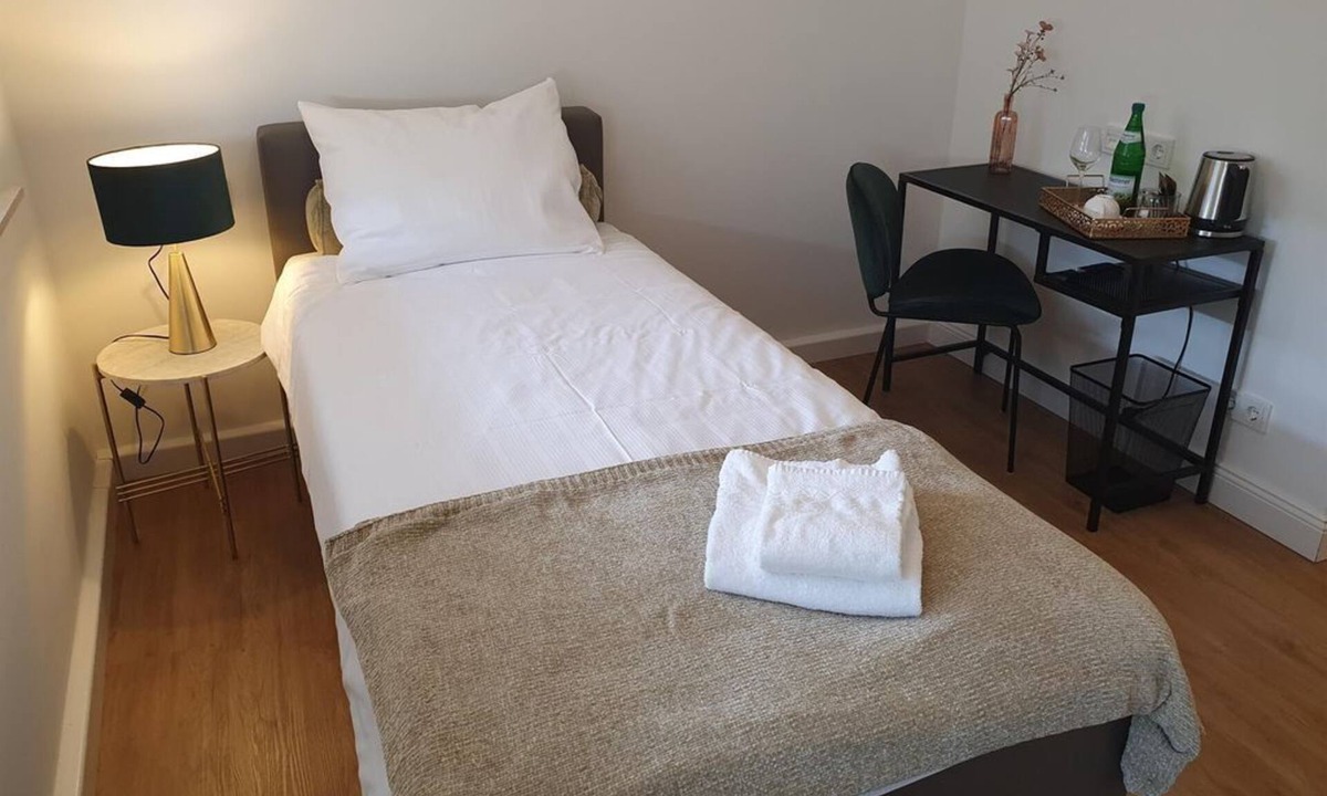 Idar-Oberstein House | Single room comfort - Boutique Hotel Villa Horbach