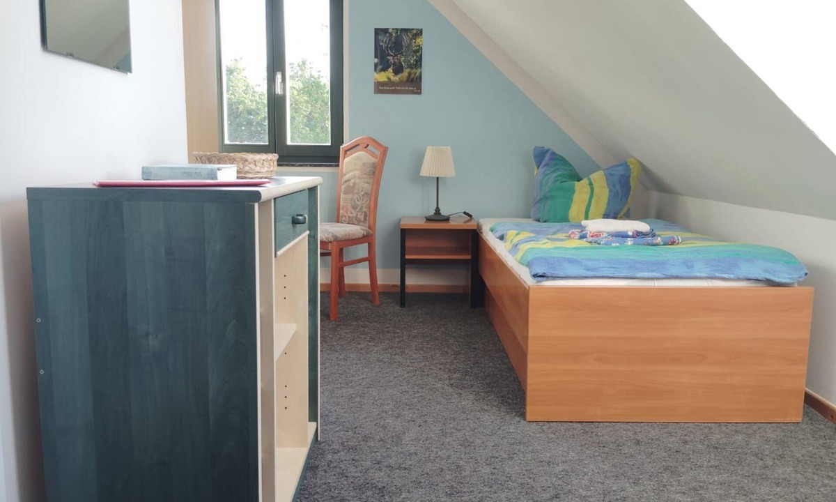 Eggesin Bed & Breakfast | Single room (room 25) with extra bed - Gästehaus EJS e.V. Eggesin