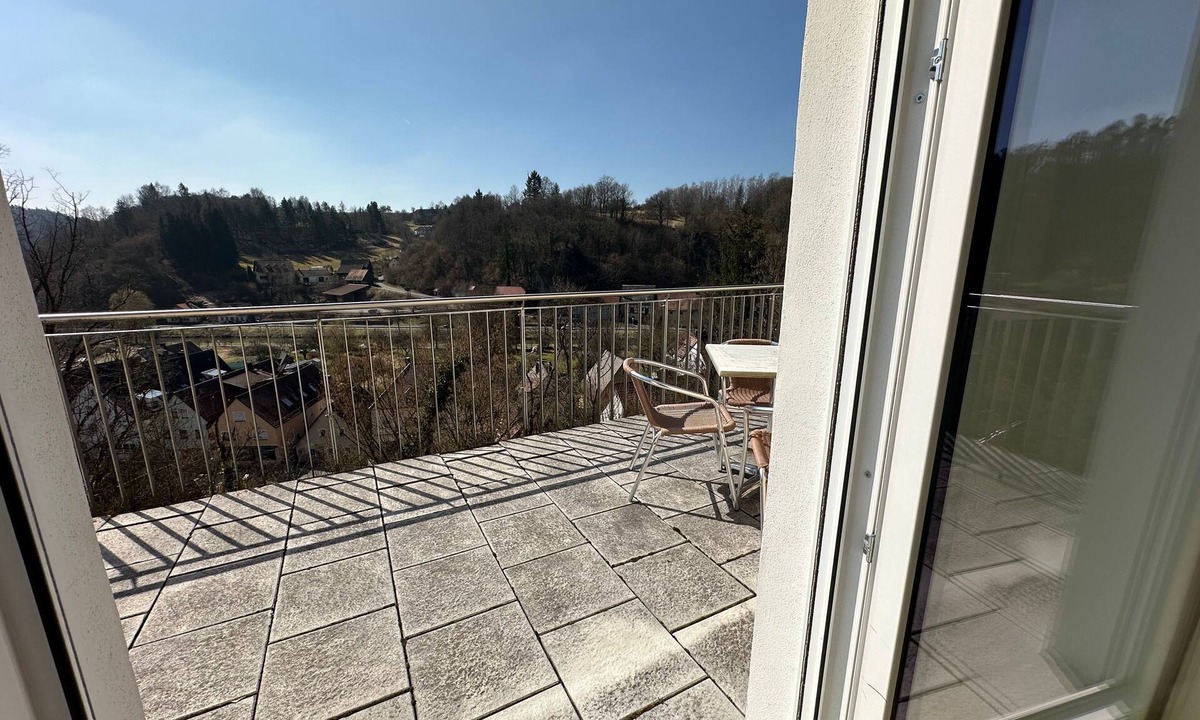 Waischenfeld Apartment | Single room with balcony - GER house