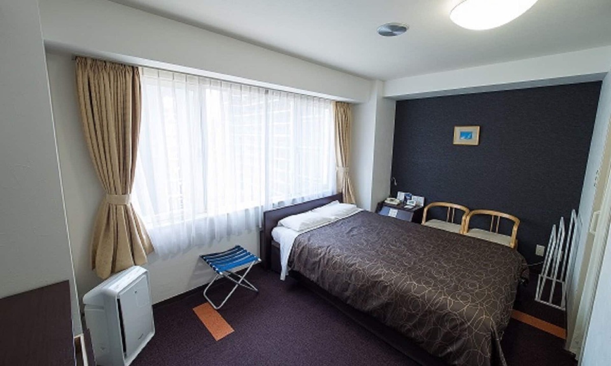 Shin-Osaka Hotel | Single use in nonsmoking double room/Osaka Ōsaka