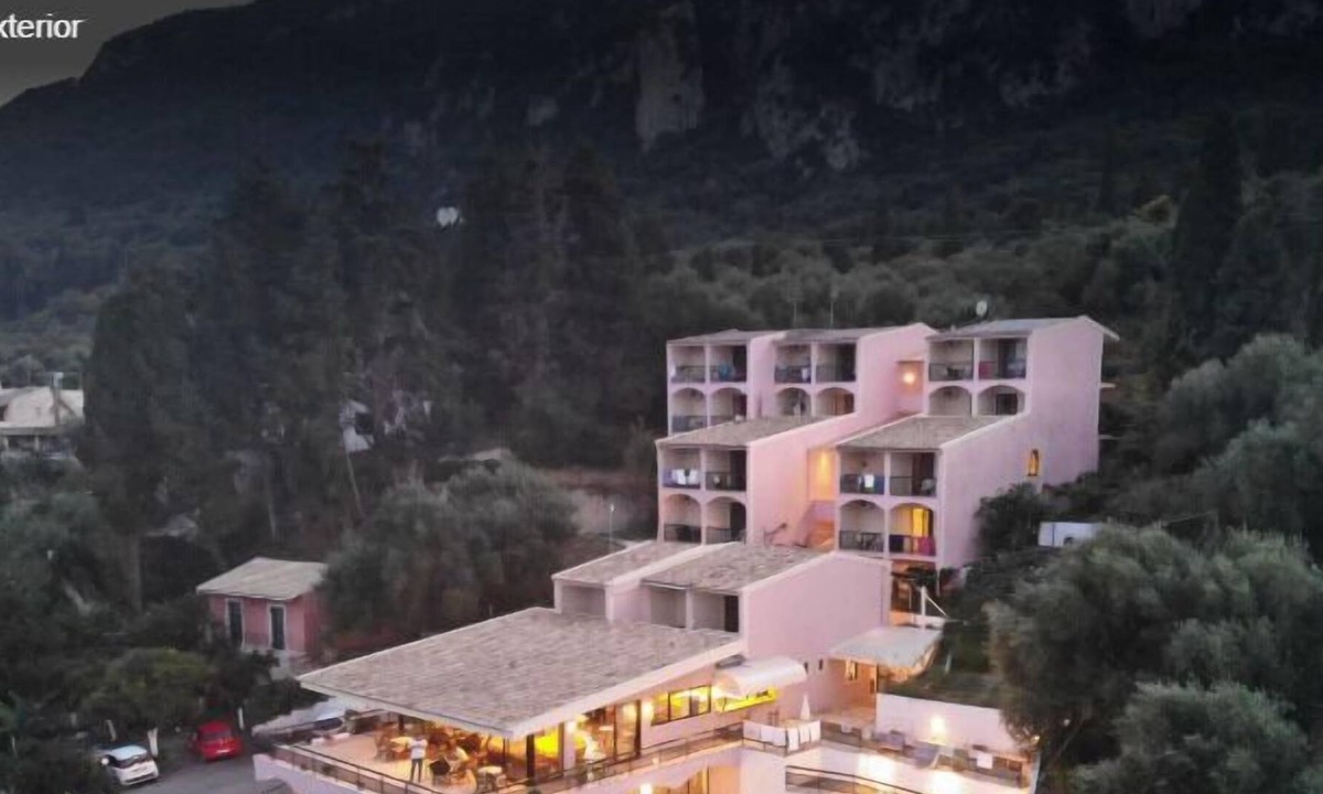Benitses Hotel | Siora Leni Hotel