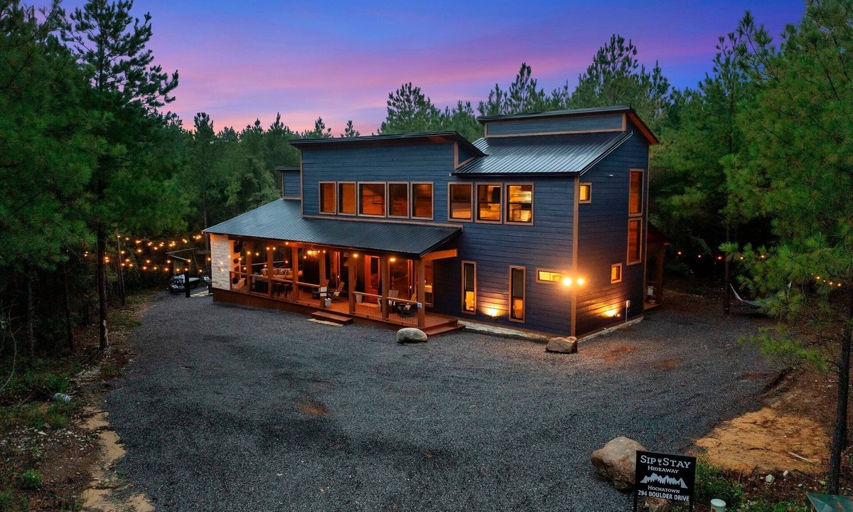 Pickens Cabin | Sip and Stay Hideaway