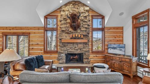 Avon House | Sirius Ridge