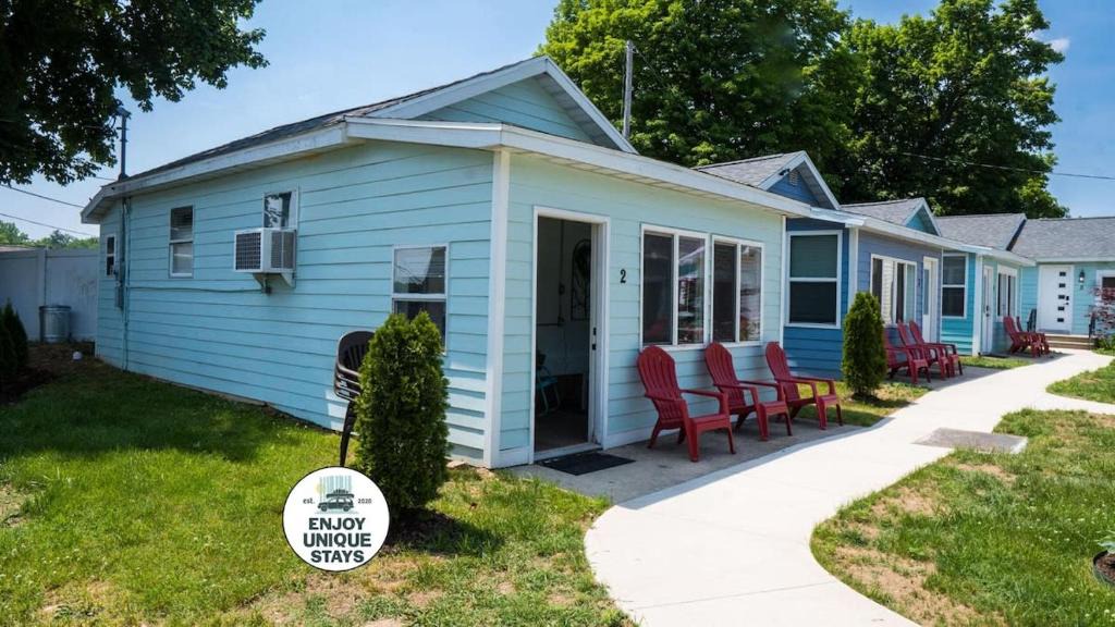 Sister Lakes House | Sister Lake Cottages - Unit 2