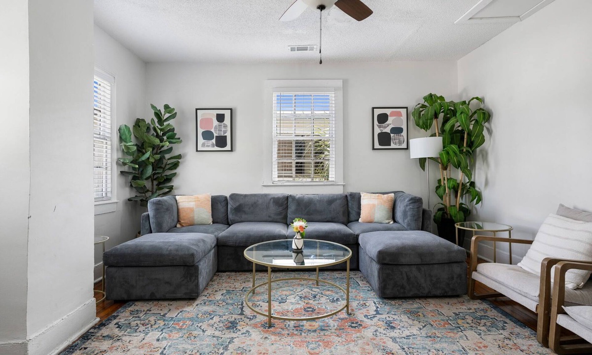 Cannonborough Elliotborough House | Six & Sow | Downtown Charleston Comfort & Charm