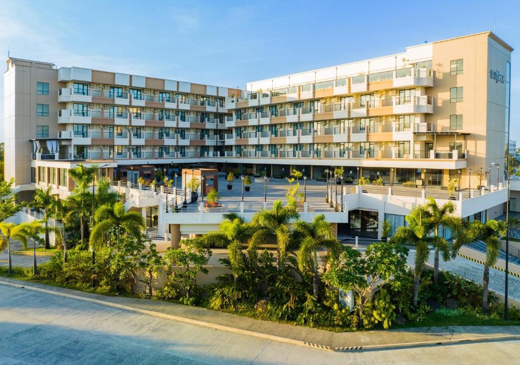 Bacolod Hotel | SixtyFifth Destination Resort Hotel